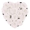 Herzförmige Rosenbox mit weißen Infinityrosen von oben