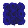 Eckige Rosenbox mit blauen Infinityrosen von oben